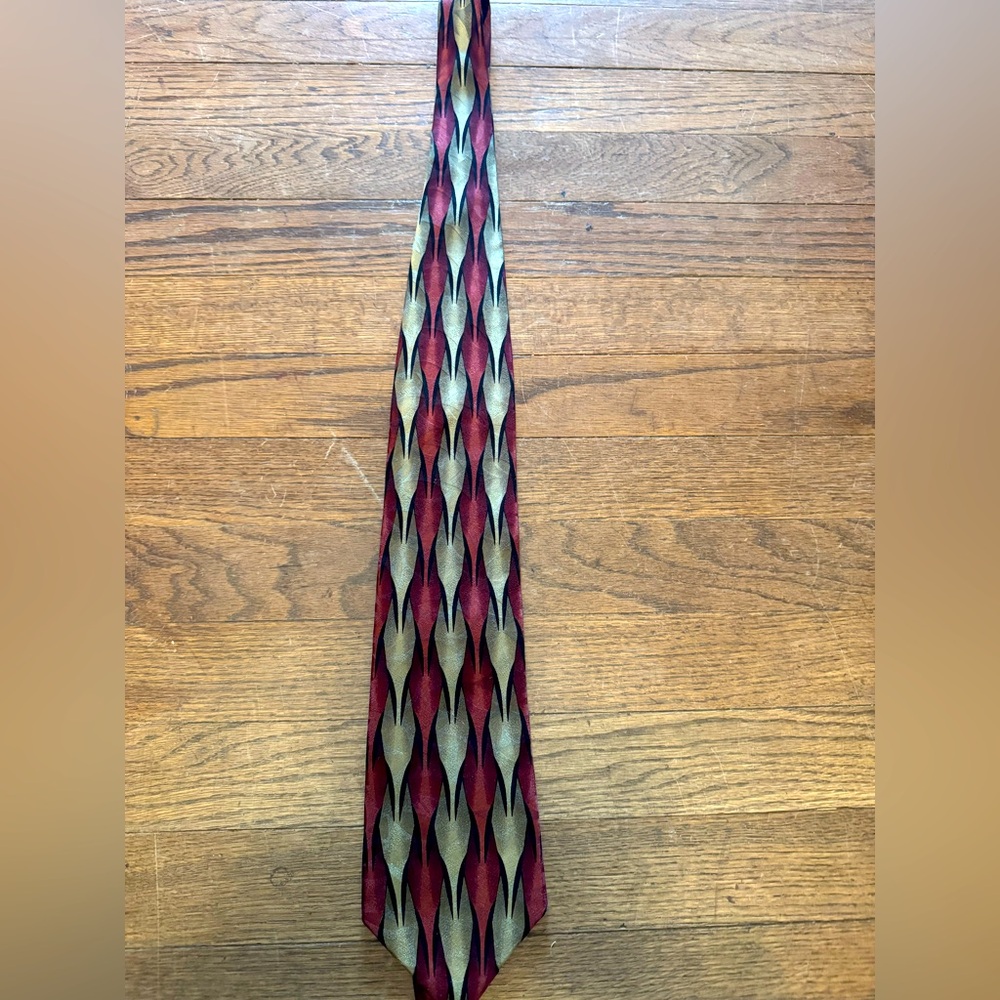 Zigguarat Silk Tie by Mulberry Neckware burgundy red green SILK